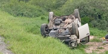 Familia herida al volcar camioneta en Tula, en la carretera Victoria-San Luis Potosí