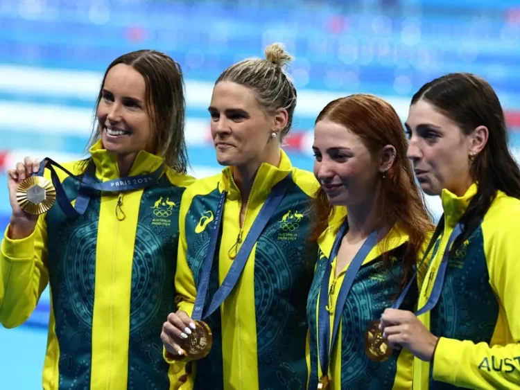 Australia domina en relevos 4×100 metros estilo libre femenil