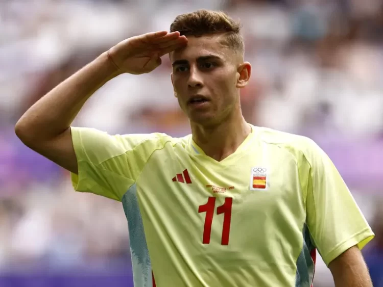 España suma victoria y califica a Cuartos de Final en futbol