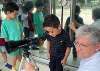 Inicia en el planetario la aventura a través del taller “La Mirada Cósmica”