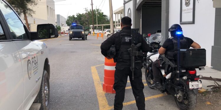 Amenaza de bomba en Tribunal Electoral provoca movilización policiaca