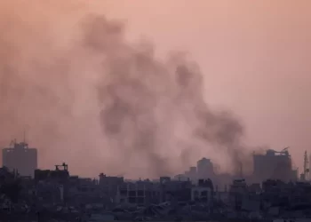 Tragedia en Gaza: 16 refugiados mueren en bombardeo a escuela