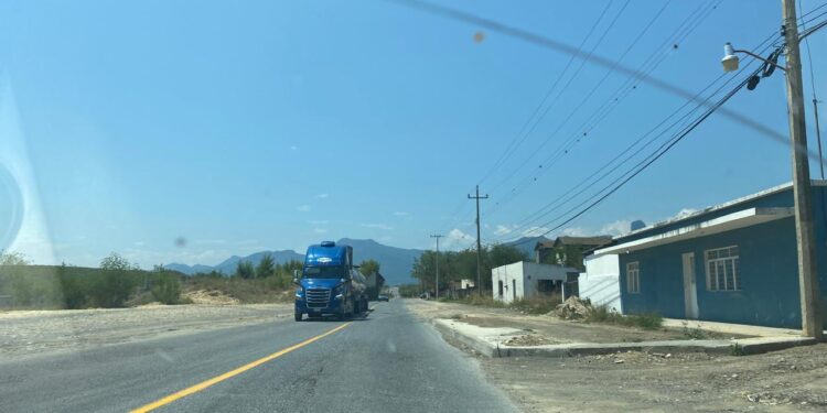 Grave deterioro de carreteras en Tamaulipas, la plataforma logística de exportaciones de México