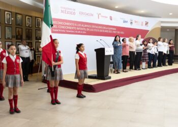 Reconocen a estudiantes y docentes sobresalientes en la Olimpiada del Conocimiento Infantil