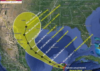 Beryl categoría 2 al nor-noroeste de Tulum, Quintana Roo; pasaría en categoría 1 al norte de Matamoros el 8