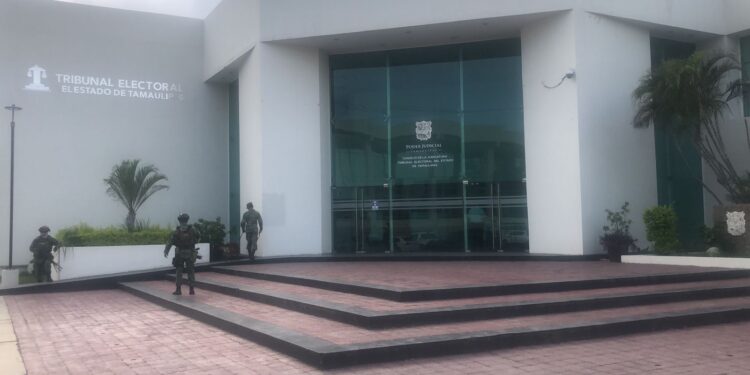 Amenaza de bomba en Tribunal Electoral provoca movilización policiaca