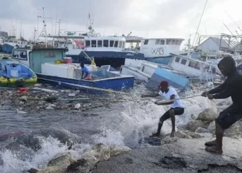 Aumentan a 4 los fallecidos por el huracán Beryl en el Caribe