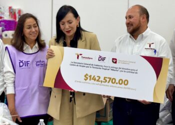 Entrega Secretaría General de Gobierno donativo para damnificados de la tormenta tropical Alberto