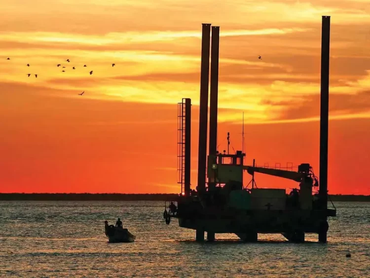 Eni descubre crudo y gas en la cuenca sureste del Golfo de México