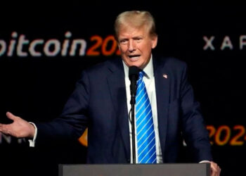 Trump apuesta por bitcoin y una regulación amigable para criptomonedas