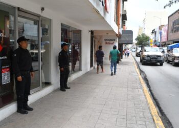 Vigilan los Bancos la Guardia Estatal