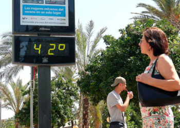 España enfrenta primera ola de calor con temperaturas de 40 grados