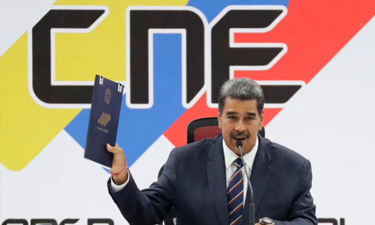 El presidente Maduro denuncia planes de golpe fascista en su contra
