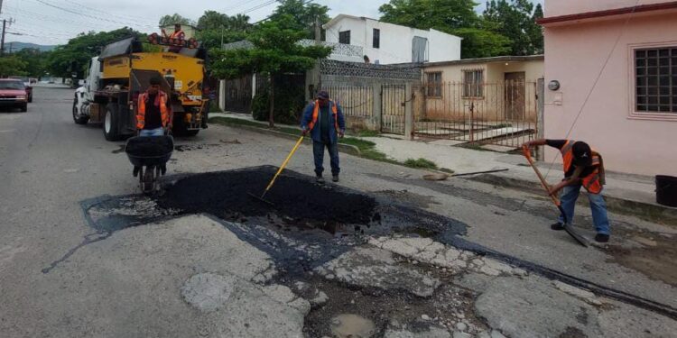 Rehabilita Gobierno Municipal calles dañadas por lluvias en Cd. Victoria