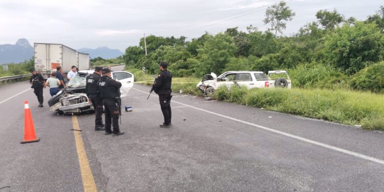 Mueren cinco en accidente carretero Victoria-Monterrey, frente a Villagrán