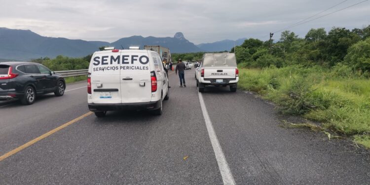 Mueren cinco en accidente carretero Victoria-Monterrey, frente a Villagrán
