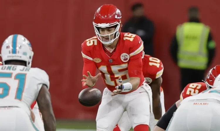 El ícono de la NFL, Patrick Mahomes, se declara fan de la Eurocopa tras gol de Yamal