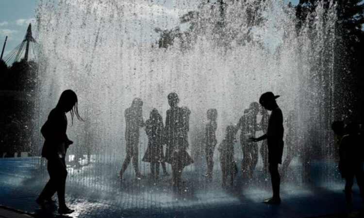 Reino Unido enfrenta más días de calor y lluvias extremas