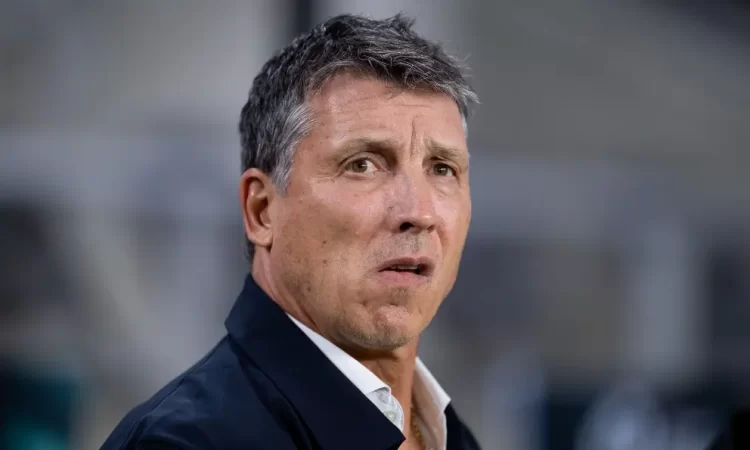 Robert Dante Siboldi niega traición de su asistente a favor de Rayados