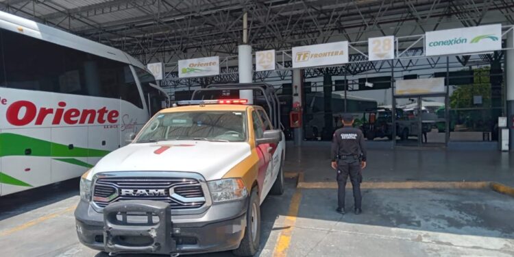 Vigila Guardia Estatal las centrales de autobuses