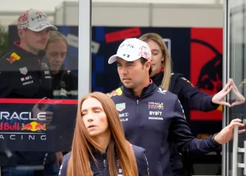 Incertidumbre en Red Bull sobre la continuidad de ‘Checo’ Pérez debido a bajo rendimiento