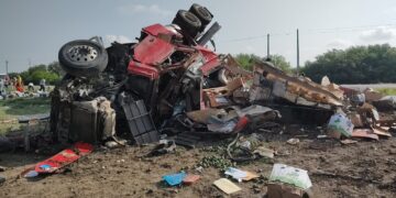 Un muerto y dos heridos deja encontronazo vehicular en la carretera Victoria-Tampico
