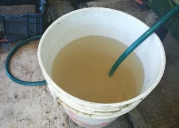 Llega a habitantes del sur agua sucia y maloliente