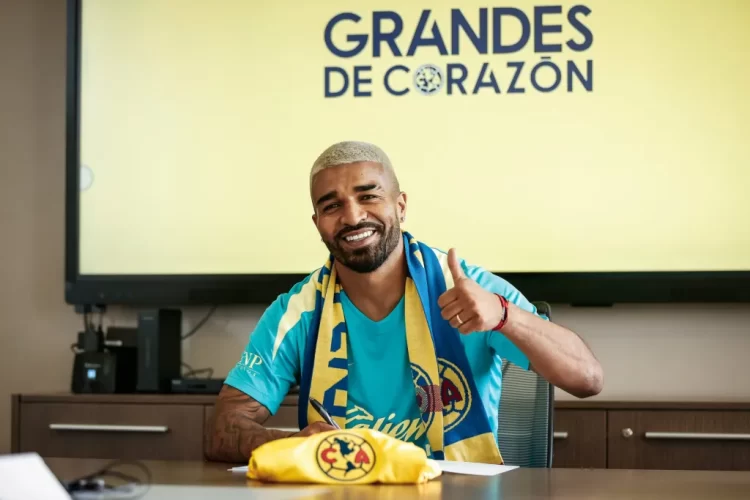 Rodrigo Aguirre llega al América para reforzar el ataque