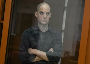 Rusia condena a 16 años de cárcel al periodista estadounidense Evan Gershkovich por espionaje