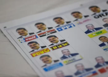 Expresidentes impedidos de viajar a Venezuela por bloqueo aéreo