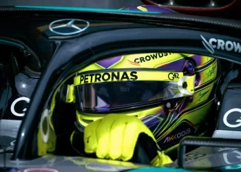 Hamilton rompe récords en F1 con triunfo histórico en Silverstone