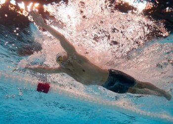 Paris 2024: Nadador Miguel de Lara, descalificado en 100m pecho