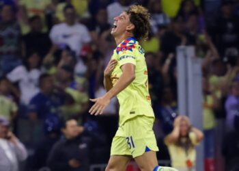 Igor Lichnovsky anuncia su continuidad en el América tras semanas de especulación