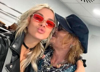 Johnny Depp inicia romance con la modelo rusa Yulia Vlasova