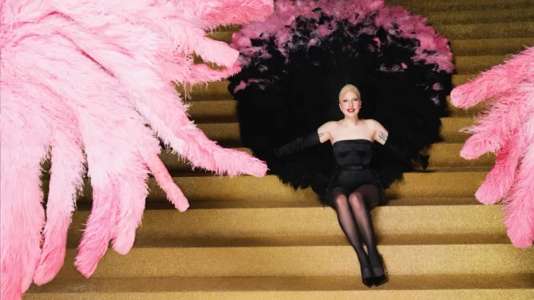 Lady Gaga deslumbra con cabaret en la inauguración de los Juegos Olímpicos