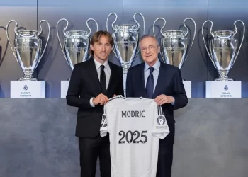 Luka Modric amplía su contrato con el Real Madrid por una temporada más