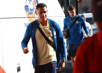 Malagón supera lesión y podría jugar en la Jornada 2