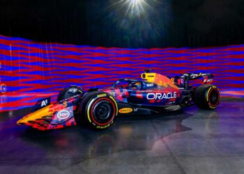 Checo’ Pérez y Verstappen estrenarán diseño del RB20 en Gran Bretaña