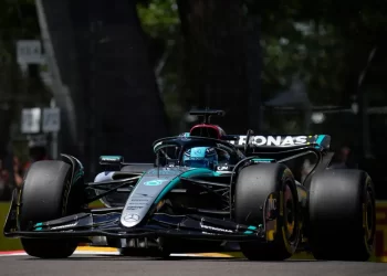 George Russell domina en casa y obtiene la ‘pole’ en el GP de Gran Bretaña