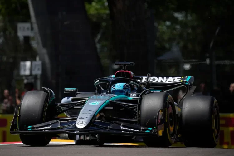 George Russell domina en casa y obtiene la ‘pole’ en el GP de Gran Bretaña