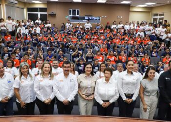 Inaugura la UAT campamentos de verano
