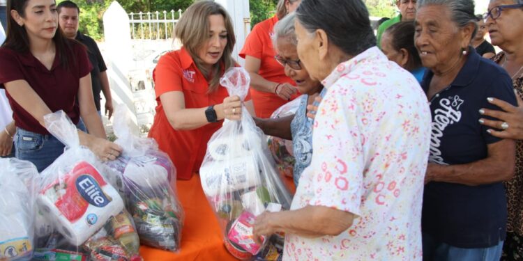 UAT extiende ayuda a familias de ejidos afectados por lluvias