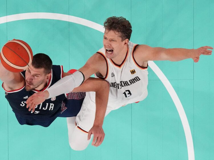 Nikola Jokic se luce; Serbia se lleva el bronce en basquetbol