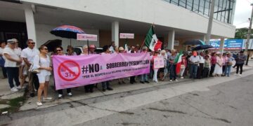 Se plantan en INE-Tampico, dicen no a sobrerrepresentación en la Cámara de Diputados