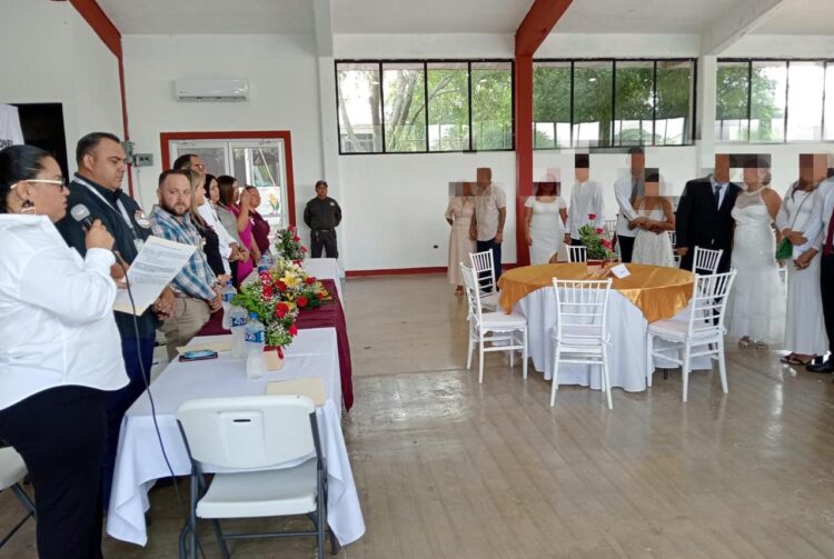 Se realizan ocho enlaces en penal de Matamoros en Campaña de Matrimonios Colectivos