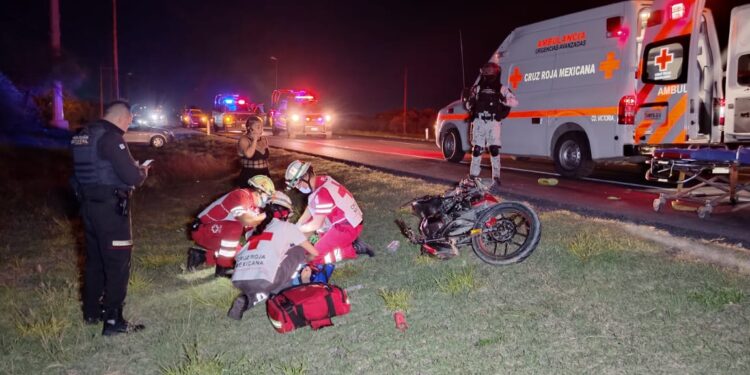 Familia herida en choque de motos en la carretera Cd. Victoria-Soto la Marina