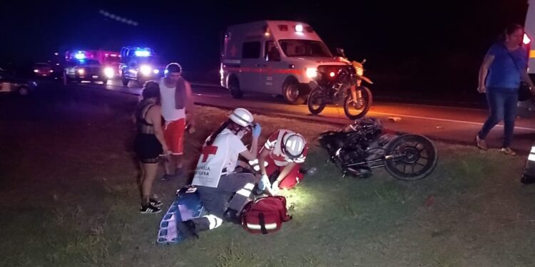Familia herida en choque de motos en la carretera Cd. Victoria-Soto la Marina
