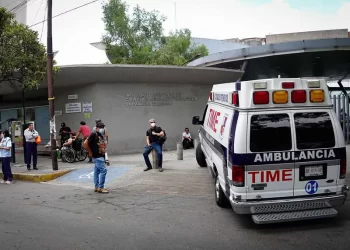 Suman 495 fallecimientos y 12 mil 275 casos de covid-19 en México durante 2024