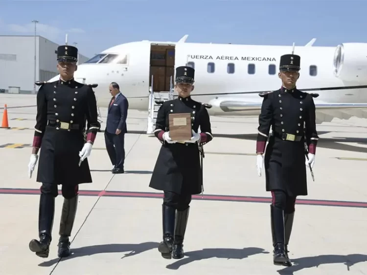 Repatrían cenizas de Clara Krause, esposa del general Felipe Ángeles