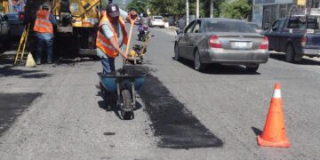 Rehabilita Gobierno de Cd. Victoria 33 mil m2 de asfalto en calles y caminos ejidales.